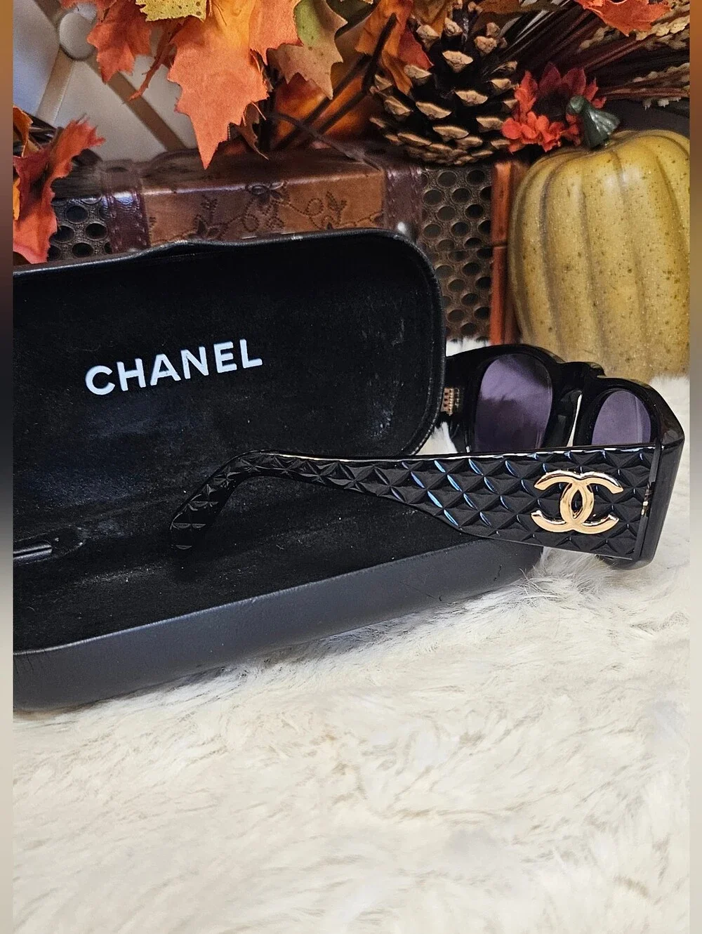 Authentic Vintage 80s Chanel Quilted CC Logo Sunglasses 01450 94305 w/ Case
